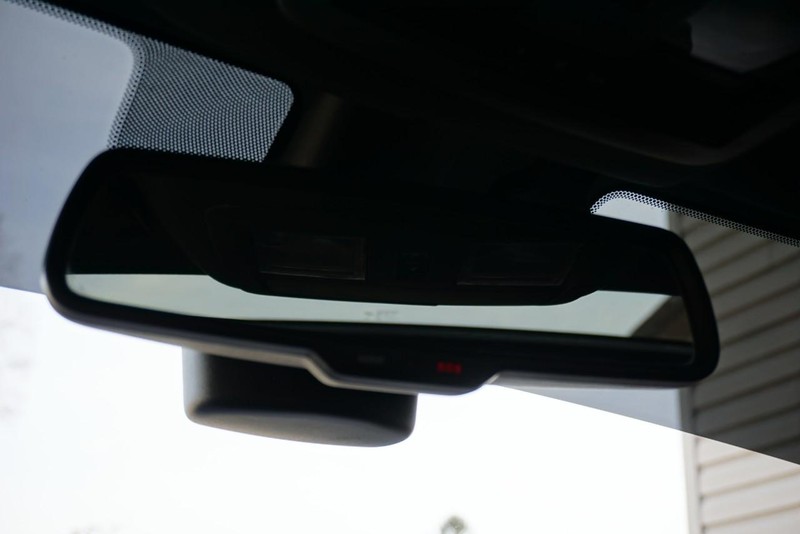 Dodge Challenger Vehicle Full-screen Gallery Image 51