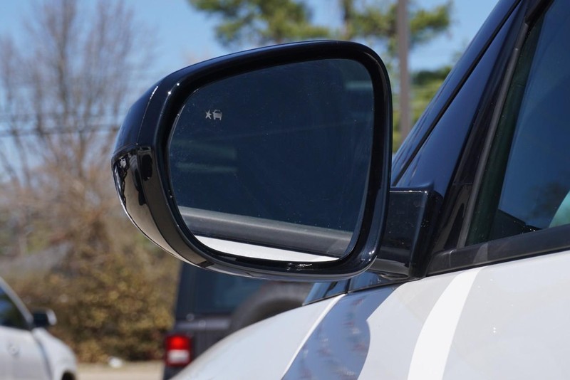 Chevrolet TrailBlazer Vehicle Full-screen Gallery Image 16