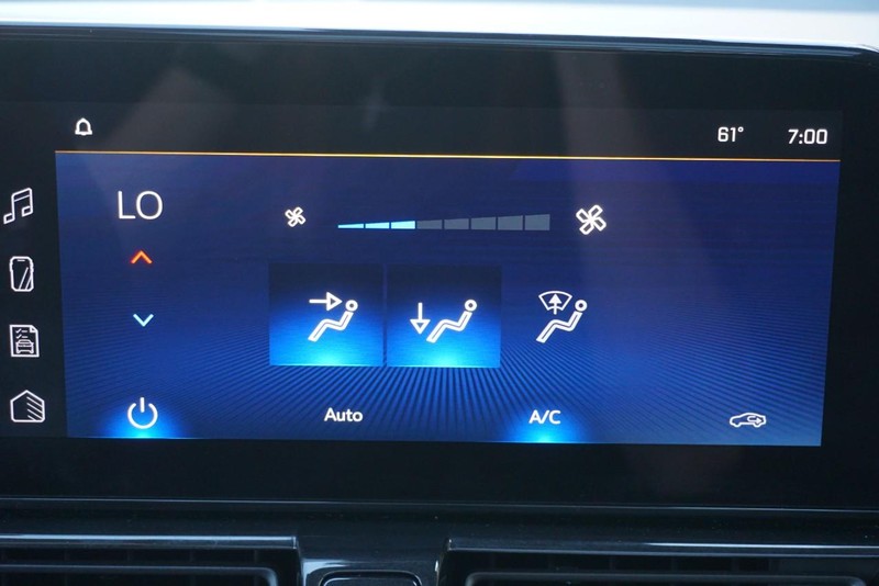 Chevrolet TrailBlazer Vehicle Full-screen Gallery Image 48