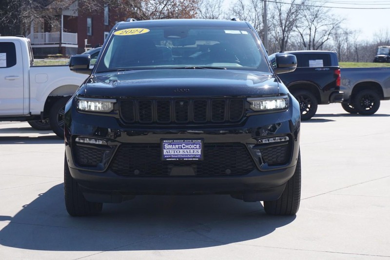 Jeep Grand Cherokee Vehicle Full-screen Gallery Image 08