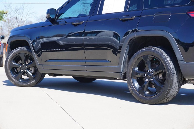 Jeep Grand Cherokee Vehicle Full-screen Gallery Image 13