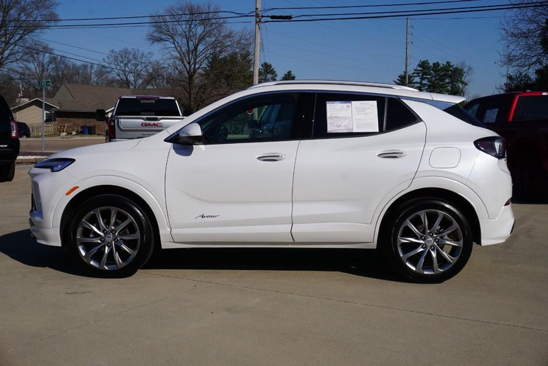 Buick Encore GX Vehicle Full-screen Gallery Image 06