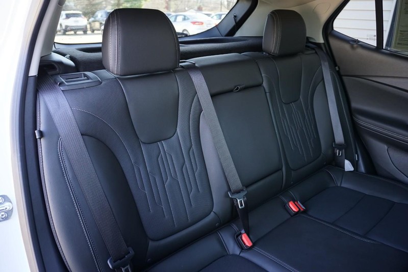 Buick Encore GX Vehicle Full-screen Gallery Image 29