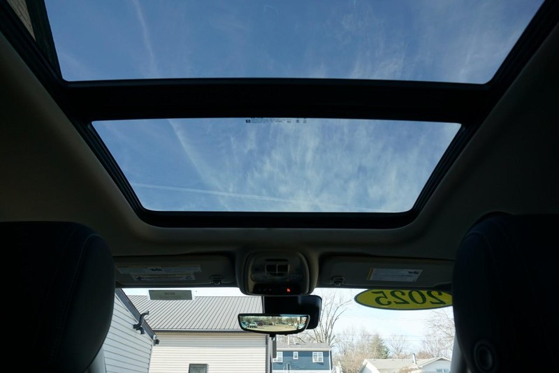 Buick Encore GX Vehicle Full-screen Gallery Image 38