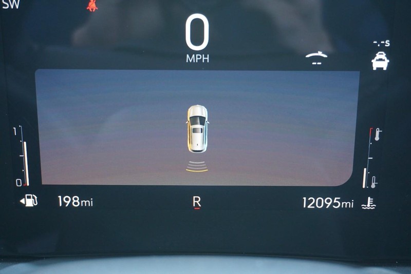 Buick Encore GX Vehicle Full-screen Gallery Image 56