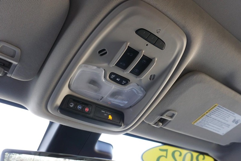 Buick Encore GX Vehicle Full-screen Gallery Image 58