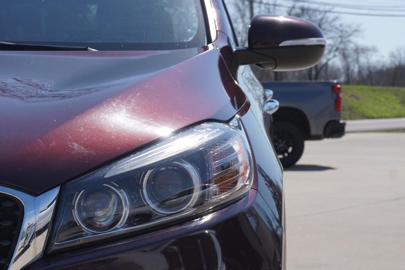 Kia Sorento Vehicle Full-screen Gallery Image 10