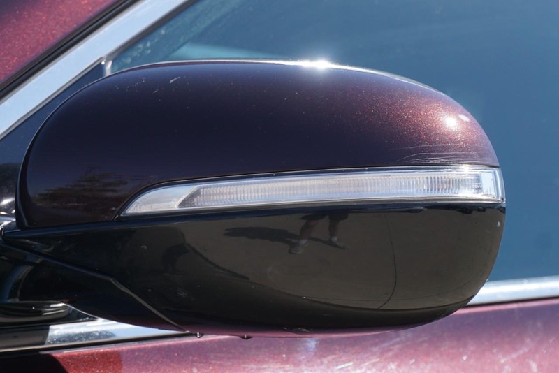 Kia Sorento Vehicle Full-screen Gallery Image 12