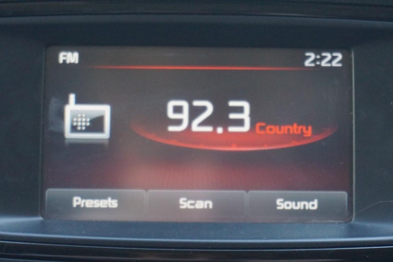 Kia Sorento Vehicle Full-screen Gallery Image 48