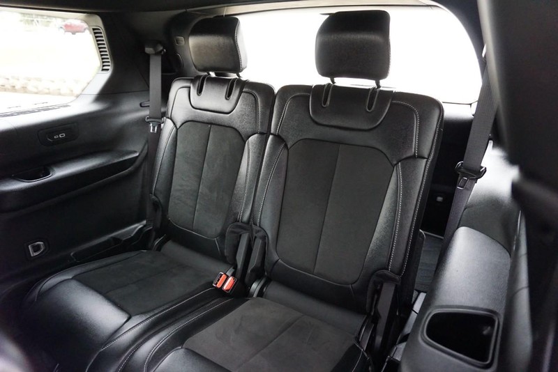 Jeep Grand Cherokee L Vehicle Full-screen Gallery Image 28