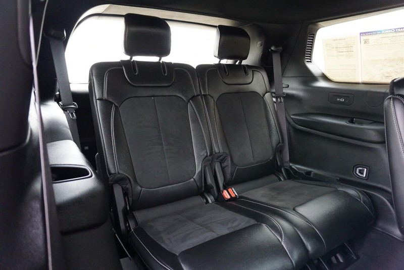 Jeep Grand Cherokee L Vehicle Full-screen Gallery Image 31