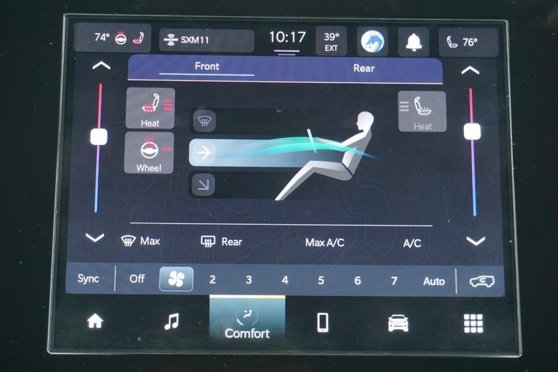 Jeep Grand Cherokee L Vehicle Full-screen Gallery Image 49