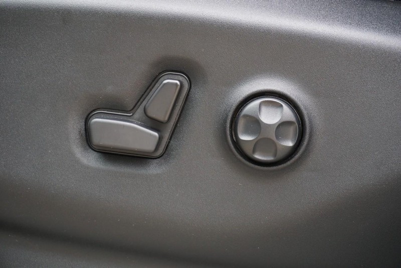 Chrysler Pacifica Vehicle Full-screen Gallery Image 22