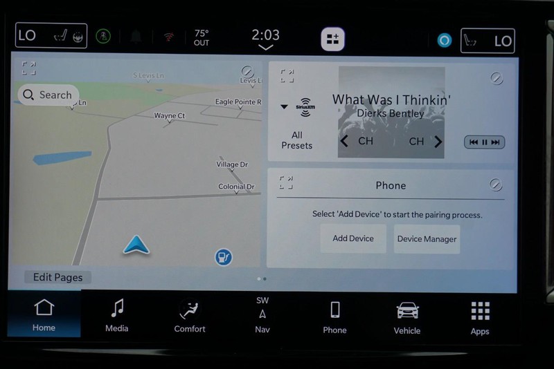 Chrysler Pacifica Vehicle Full-screen Gallery Image 56