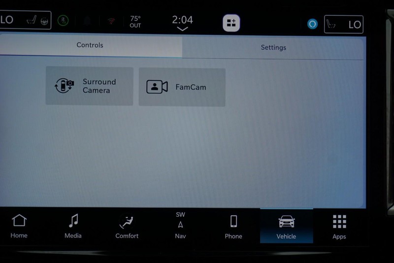 Chrysler Pacifica Vehicle Full-screen Gallery Image 61