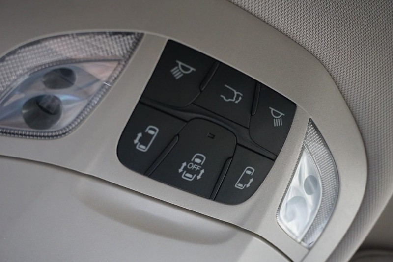 Chrysler Pacifica Vehicle Full-screen Gallery Image 66