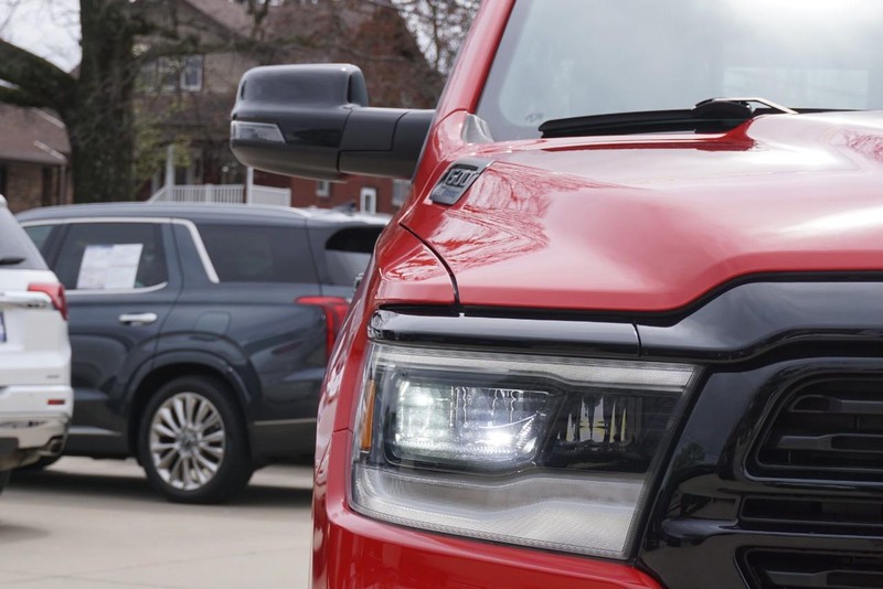 Ram 1500 Vehicle Full-screen Gallery Image 09