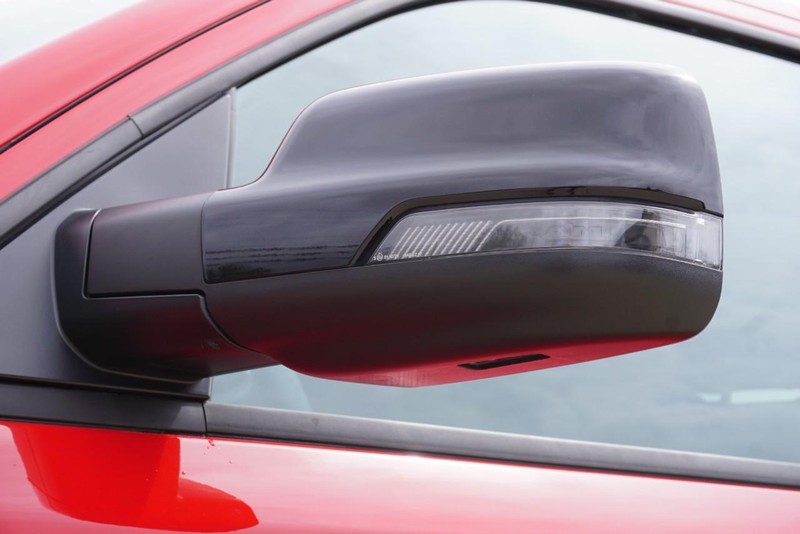 Ram 1500 Vehicle Full-screen Gallery Image 13