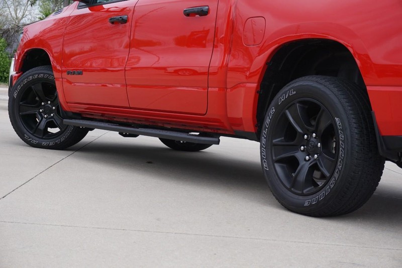 Ram 1500 Vehicle Full-screen Gallery Image 15