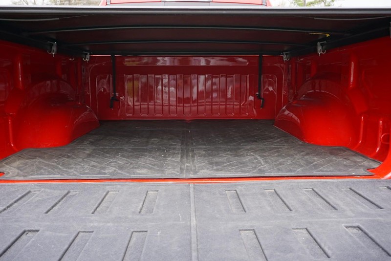 Ram 1500 Vehicle Full-screen Gallery Image 24