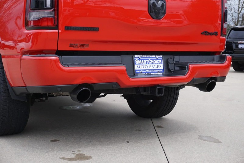 Ram 1500 Vehicle Full-screen Gallery Image 25