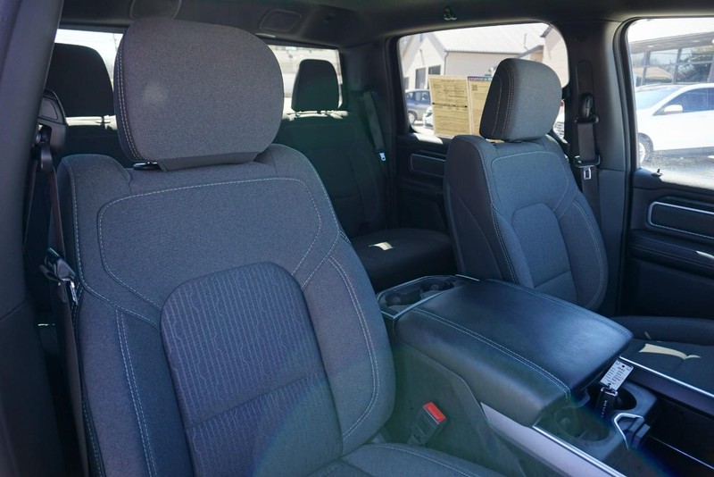 Ram 1500 Vehicle Full-screen Gallery Image 34