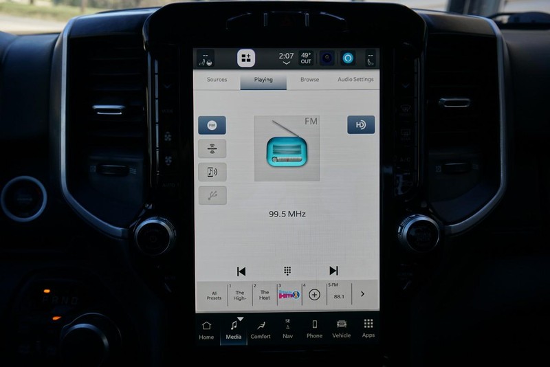 Ram 1500 Vehicle Full-screen Gallery Image 50