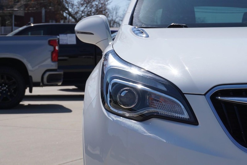 Buick Envision Vehicle Full-screen Gallery Image 09