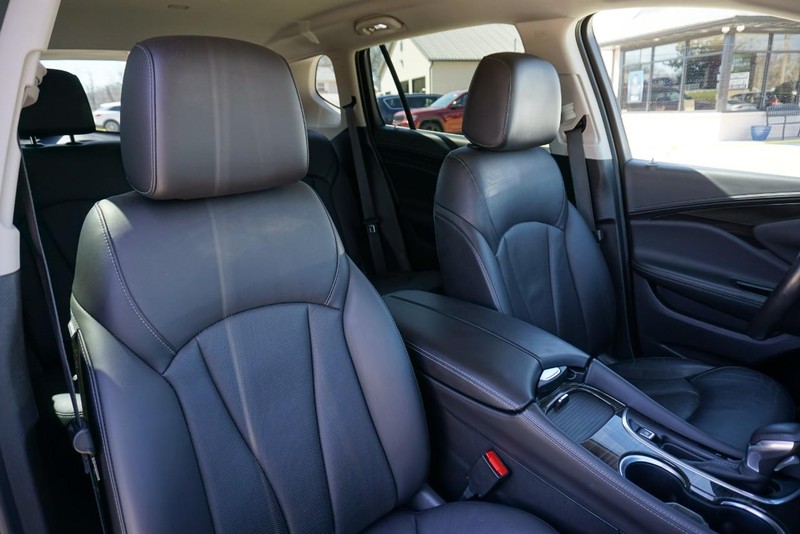 Buick Envision Vehicle Full-screen Gallery Image 29