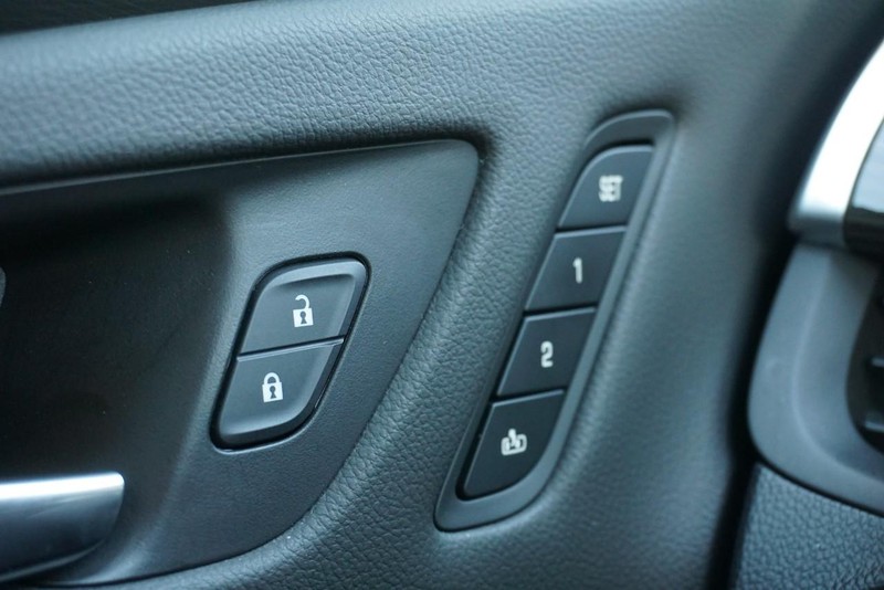 Buick Envision Vehicle Full-screen Gallery Image 38