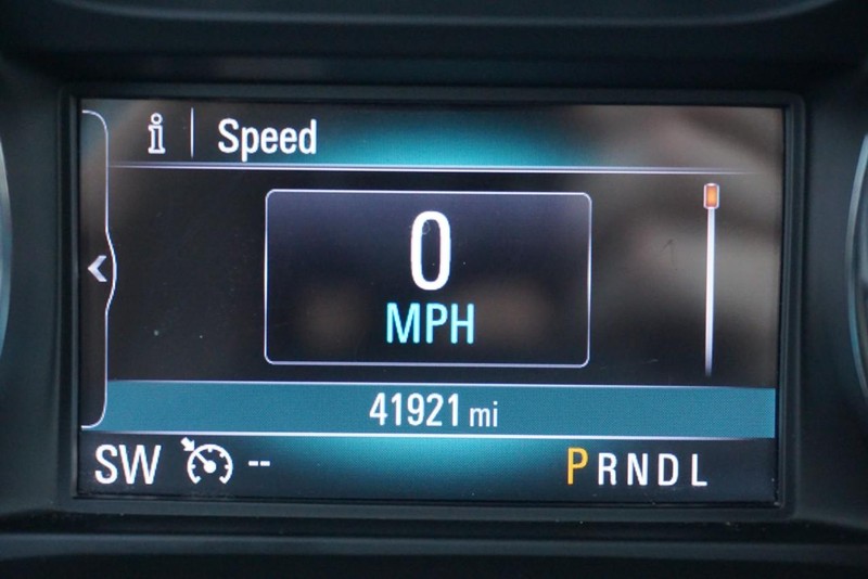 Buick Envision Vehicle Full-screen Gallery Image 40