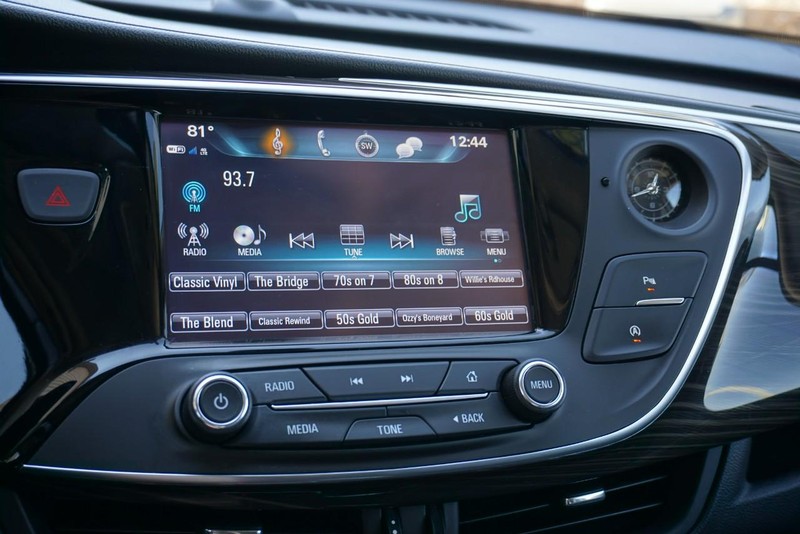 Buick Envision Vehicle Full-screen Gallery Image 41