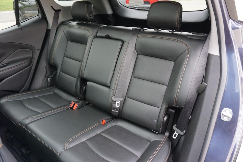 GMC Terrain Vehicle Full-screen Gallery Image 24