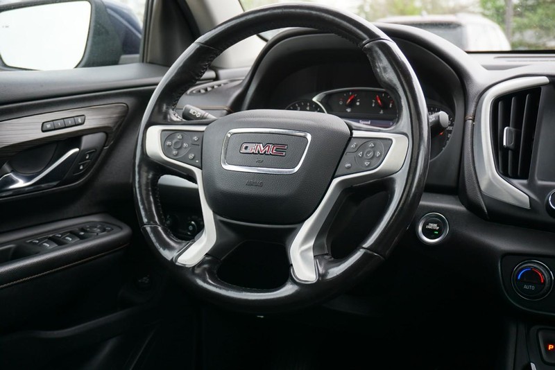 GMC Terrain Vehicle Full-screen Gallery Image 31