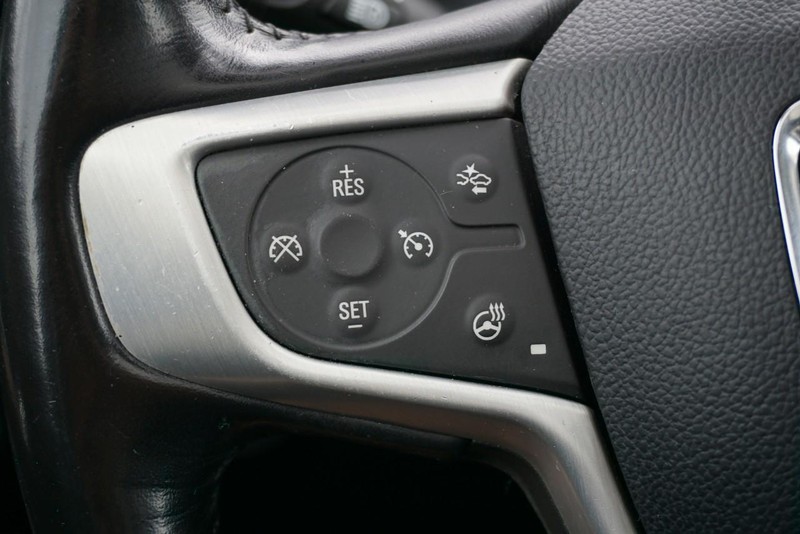 GMC Terrain Vehicle Full-screen Gallery Image 36