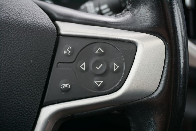 GMC Terrain Vehicle Full-screen Gallery Image 37