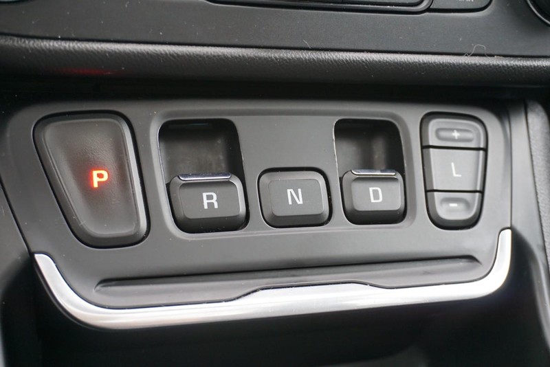 GMC Terrain Vehicle Full-screen Gallery Image 42