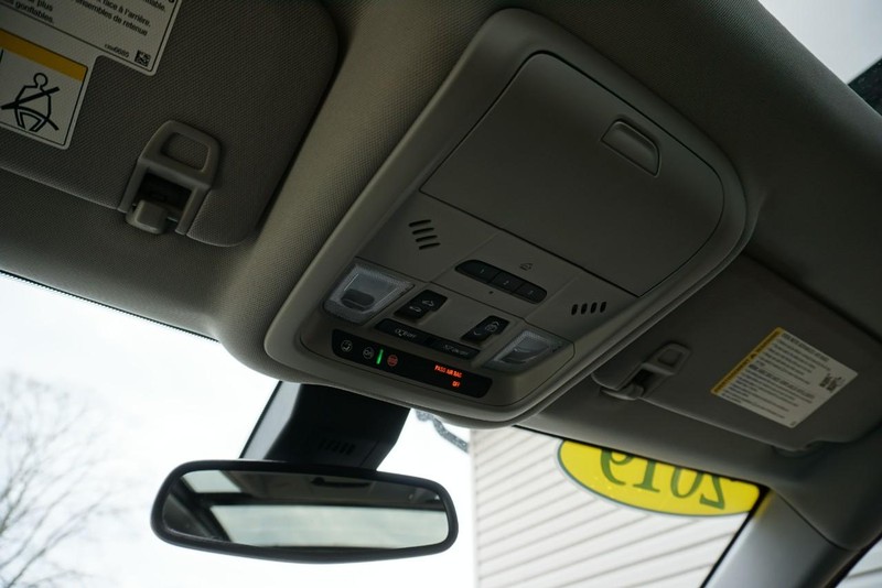 GMC Terrain Vehicle Full-screen Gallery Image 51