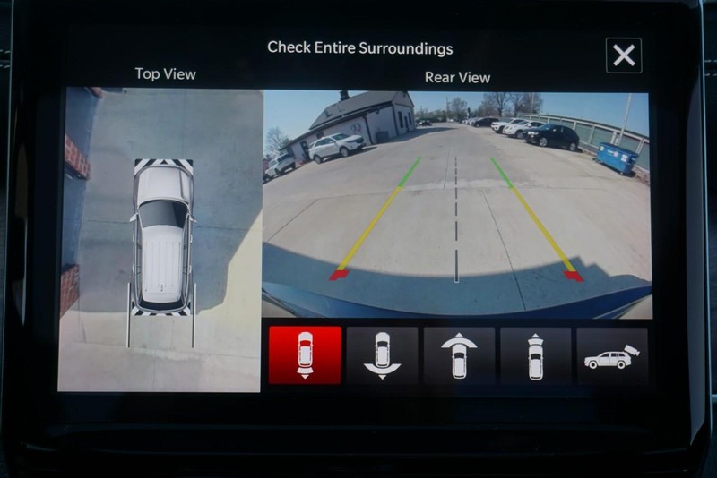 Jeep Grand Cherokee Vehicle Full-screen Gallery Image 55