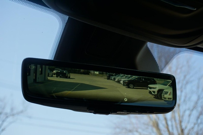 Jeep Grand Cherokee Vehicle Full-screen Gallery Image 56