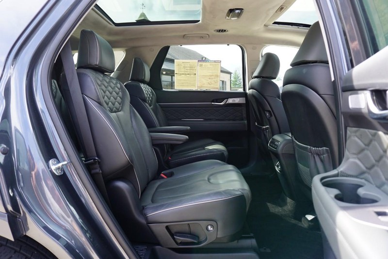 Hyundai Palisade Vehicle Full-screen Gallery Image 28