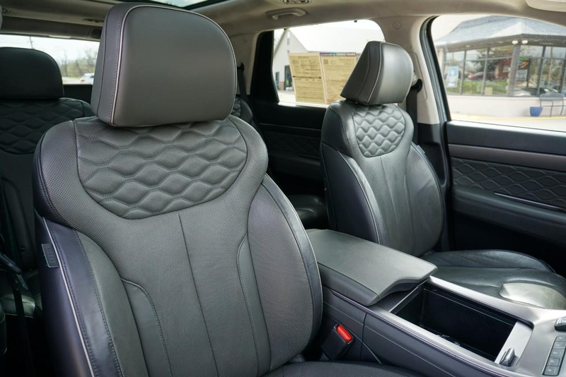 Hyundai Palisade Vehicle Full-screen Gallery Image 32
