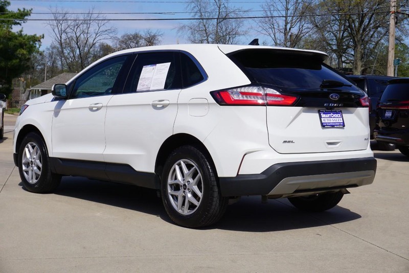 Ford Edge Vehicle Full-screen Gallery Image 05