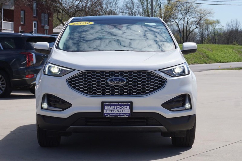 Ford Edge Vehicle Full-screen Gallery Image 08