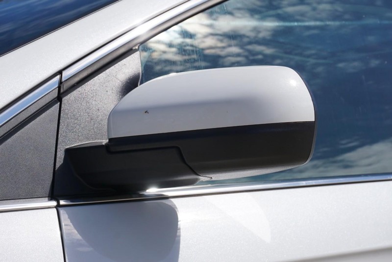 Ford Edge Vehicle Full-screen Gallery Image 12