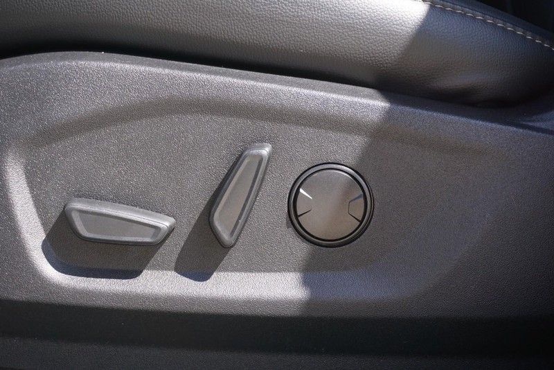 Ford Edge Vehicle Full-screen Gallery Image 22