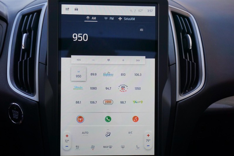 Ford Edge Vehicle Full-screen Gallery Image 47