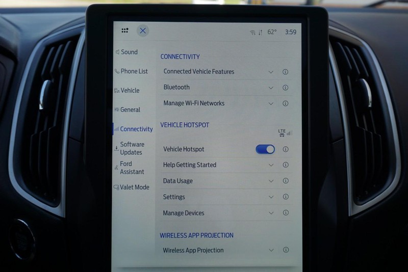 Ford Edge Vehicle Full-screen Gallery Image 51