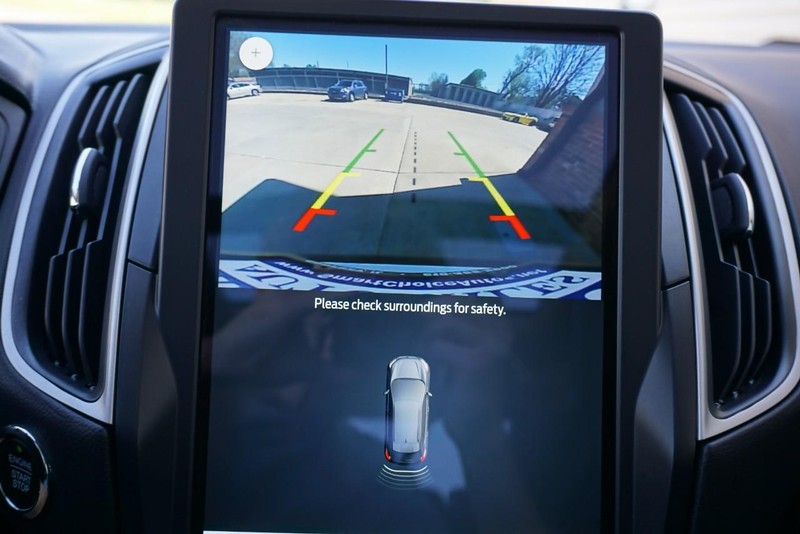 Ford Edge Vehicle Full-screen Gallery Image 53