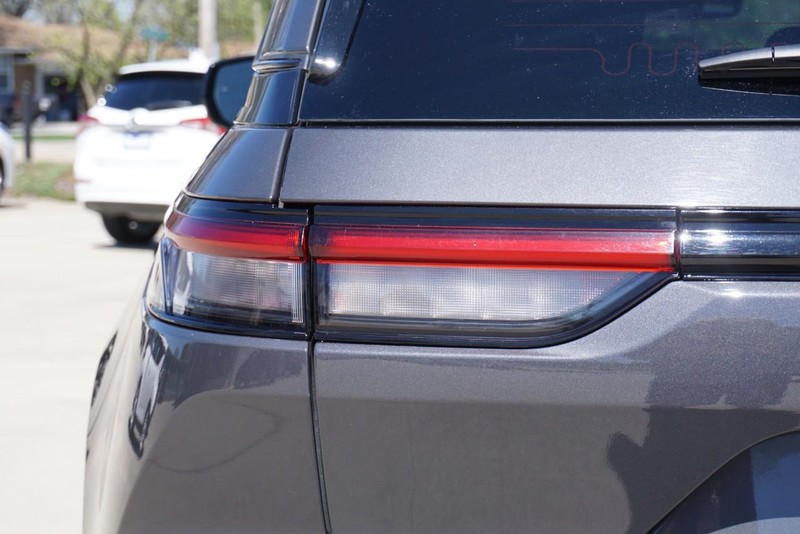 Jeep Grand Cherokee Vehicle Full-screen Gallery Image 17